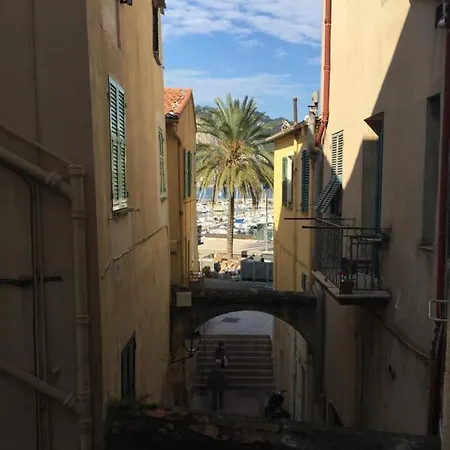 Casa Jaco Mentona
